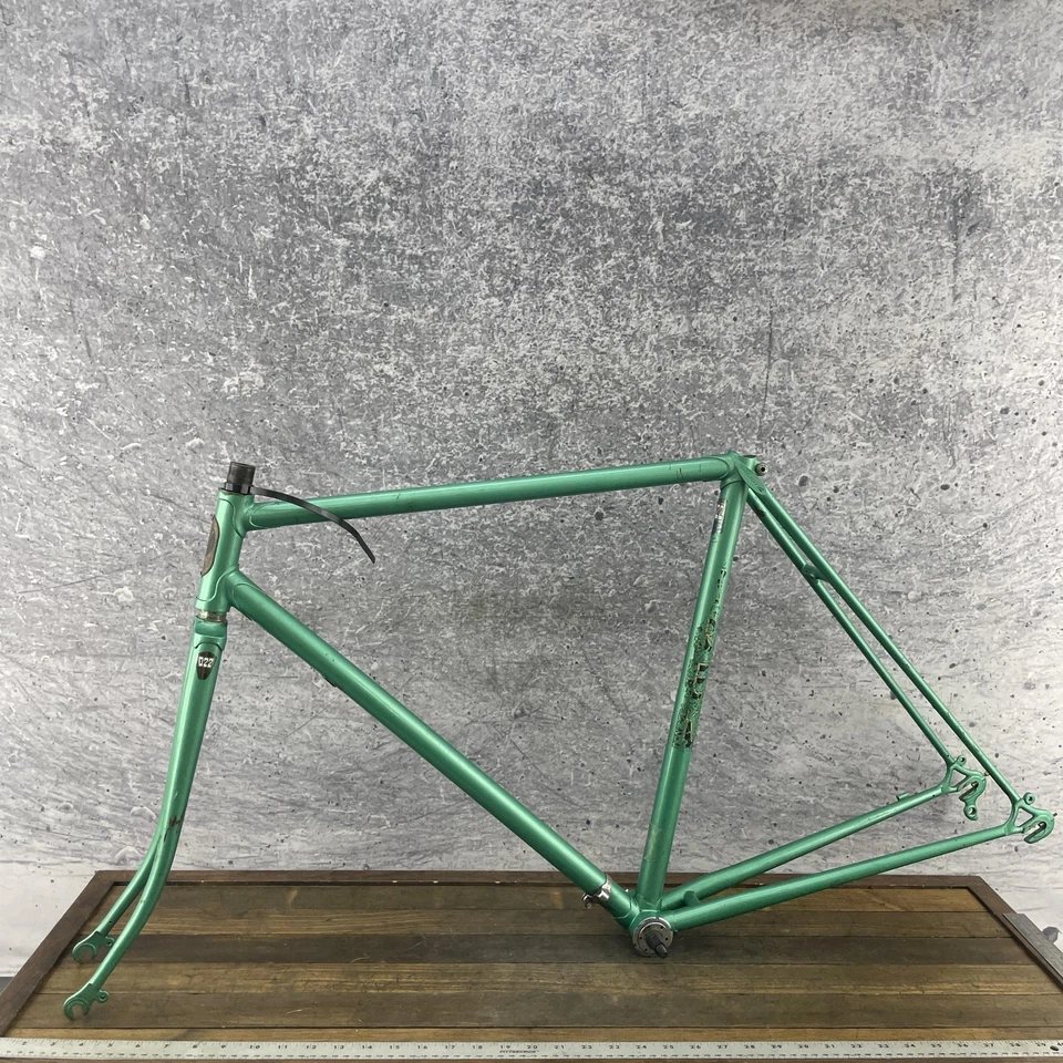 Cuadro de bicicleta de carretera Trek vintage 53 cm 21 pulgadas acero con orejetas Suntour 700c verde 120 mm Foto 3 de 4