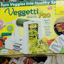 Veggetti Veggetti Pro Manual Countertop Spiralizer w/ Interchangeable Blades
