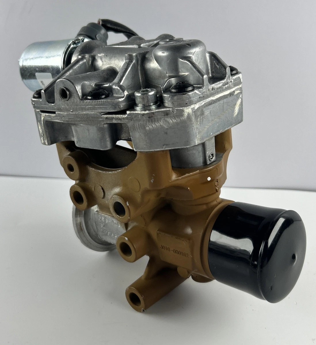 338-1913 Genuine Caterpillar CAT EGR Valve Exhaust Gas Recirculation photo 3
