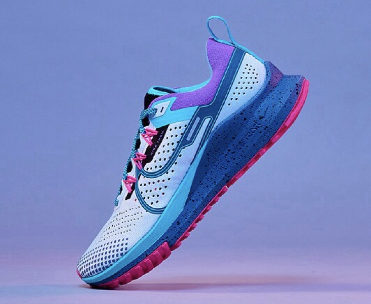 Nike React Pegasus Trail 4 Trainers / Size UK 8 / FB7806 001 / Unisex Trainers