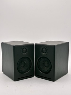   AUDIOENGINE A2 PREMIUM POWERED DESKTOP SPEAKERS PAIR   NO POWER ADAPTER    
