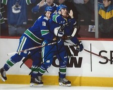 Antoine Roussel Signed 8x10 Photo Vancouver Canucks Autographed COA B