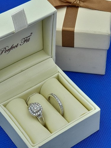 H Samuels 9 Ct White Gold 0.66 Ct Diamond 2 Ring Perfect Fit Bridal Set Size J - Picture 16 of 16