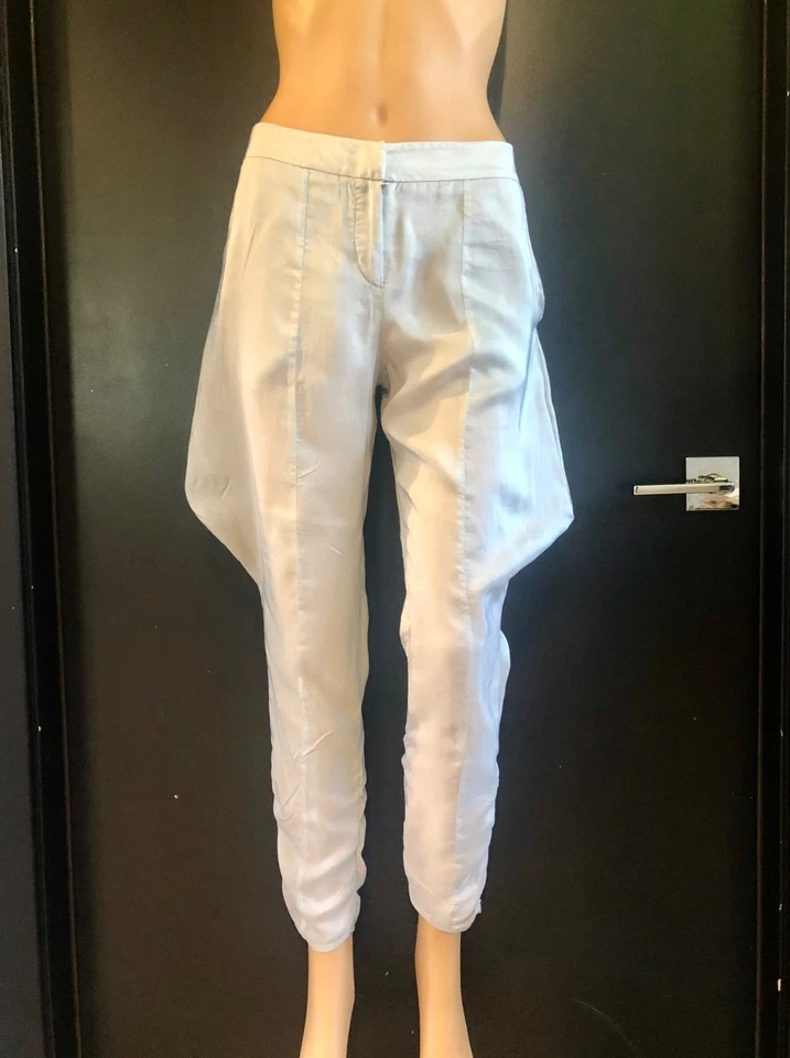 Calça EMPORIO ARMANI feminina de seda azul pálido tamanho 6 - Imagem 3 de 4