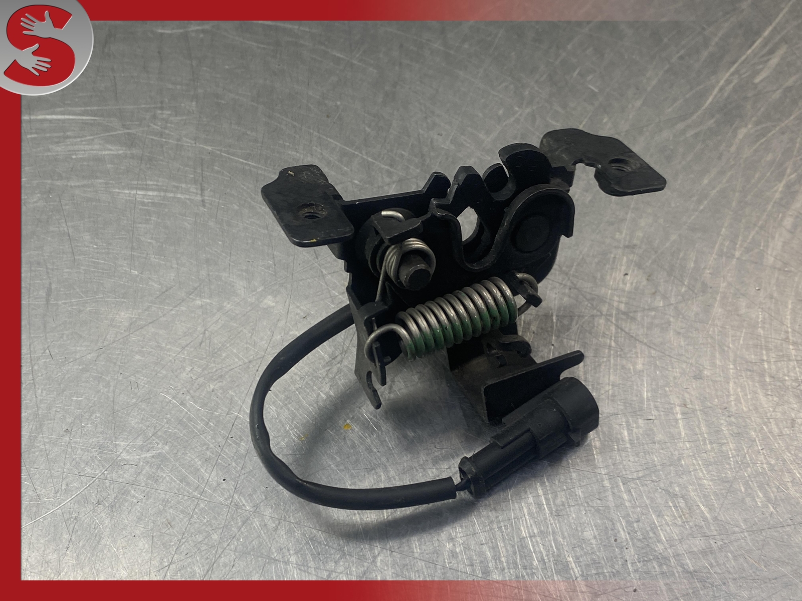 Maserati Ghibli 2014-2024 Front Right Door lock actuator