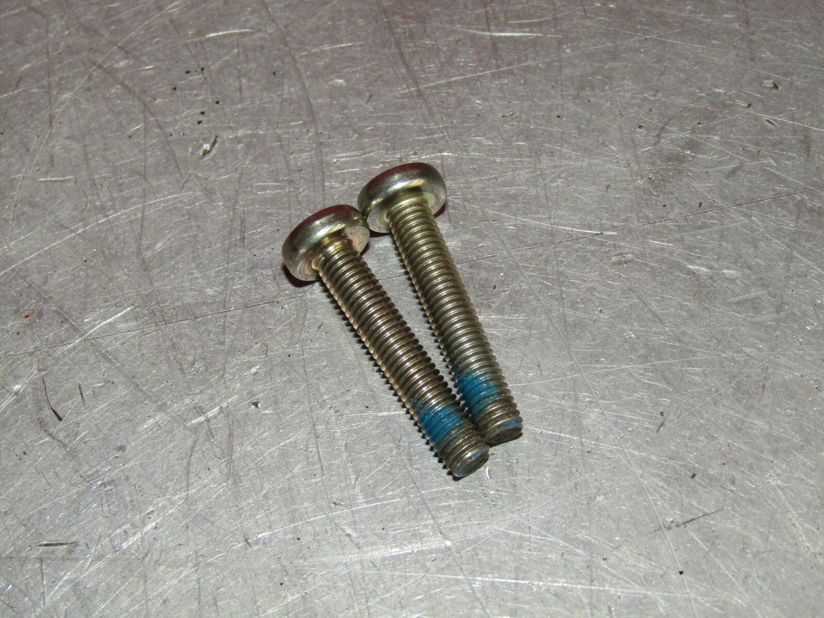 2005-2006 Nissan Altima OEM sunroof motor bolt screw set 05