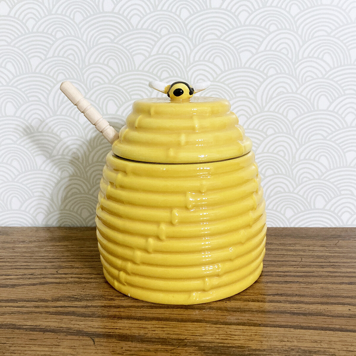 Yellow Bee Hive Honey Pot Ceramic Jar & Wood Dipper Drizzler 4.5