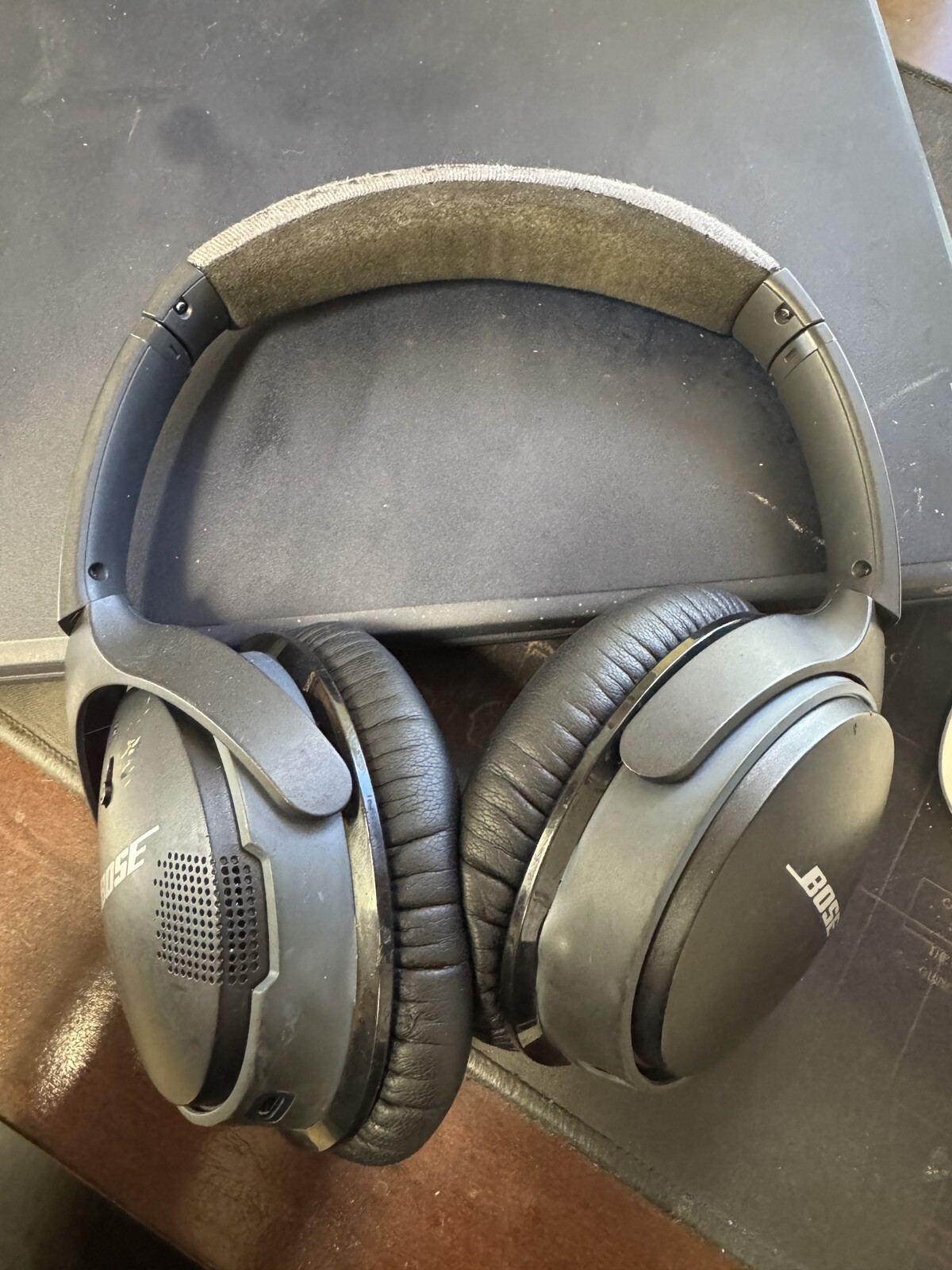 Bose AE2 SoundLink II Over Ear Wireless Bluetooth Headphones-image