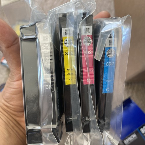 Epson 802XL Black & Epson 802 Cyan Magenta Yellow Ink Set T802XL-BCS Exp 11/23 - 第 4/6 張圖片