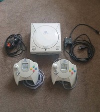 Sega Dreamcast Console and Controllers