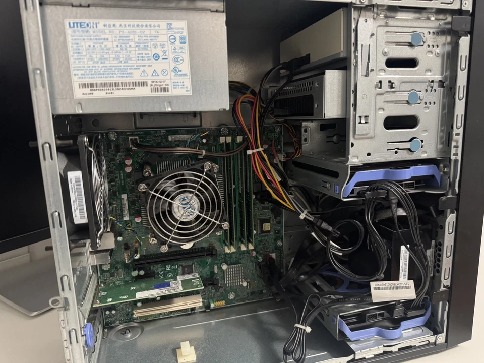 Lenovo ThinkServer TS140 Xeon E3 3.40GHz 32GB RAM 128GB SSD + 2TB HDD WiFi no OS - Image 4 of 4