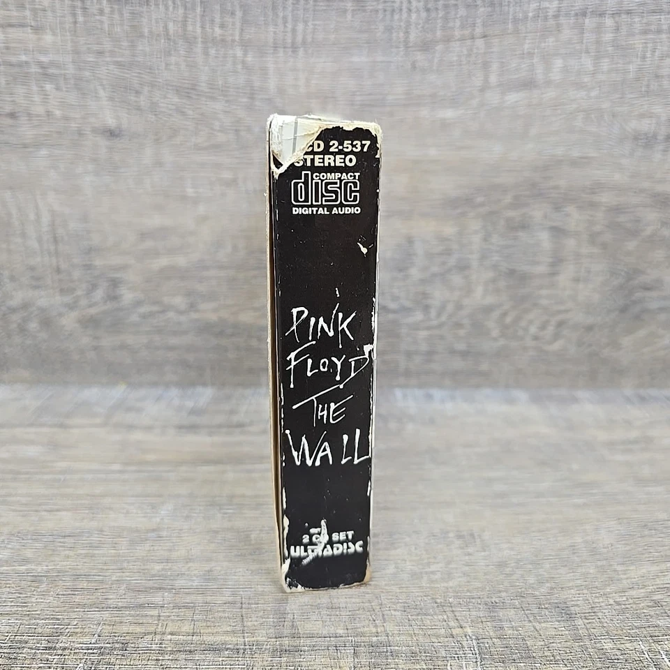 1991 PINK FLOYD THE WALL 1978/9 ORIGINAL MFSL 2 CD 24kt GOLD PLATED SET +BOOKLET - Image 3 of 4