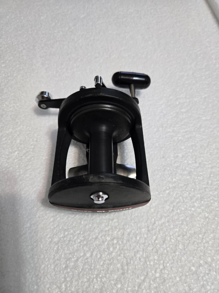 Daiwa Sealine SL250H en excelente estado de funcionamiento. #1 de 2 carretes Foto 3 de 4