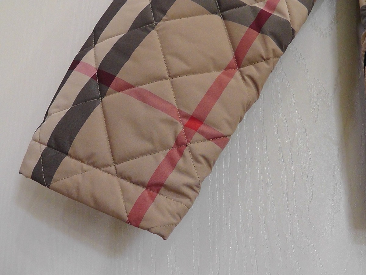 Burberry Kids' ARCHIVE BEIGE Check Diamond Quilted Jacket Burberry Kids' ARCHIVE BEIGE Check Diamond Quilted Jacket