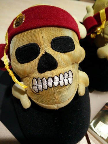 Pirates of the Caribbean deadman chest Black slipon slippers small 11/12 Disney - Picture 9 of 12