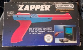 Ninentendo NES Zapper Light Gun Boxed Tested Working