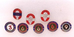 Lot: 8 Circuit City Employee Award Vintage Lapel Pin Hero Presidents Club Years