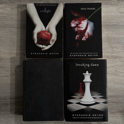 Twilight Saga Series Set: New Moon, Eclipse,Breaking Dawn Hardcover & Paperback
