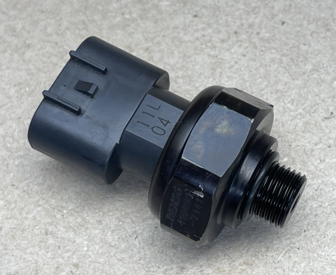 01-11 LEXUS IS250C 350C AIR CONDITIONER PRESSURE SENSOR 88719-40020 499000-7141