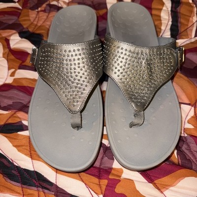 Vionic Size 11 Pewter Gray Flip Flops Rhinestones Buckle Platform Sandals