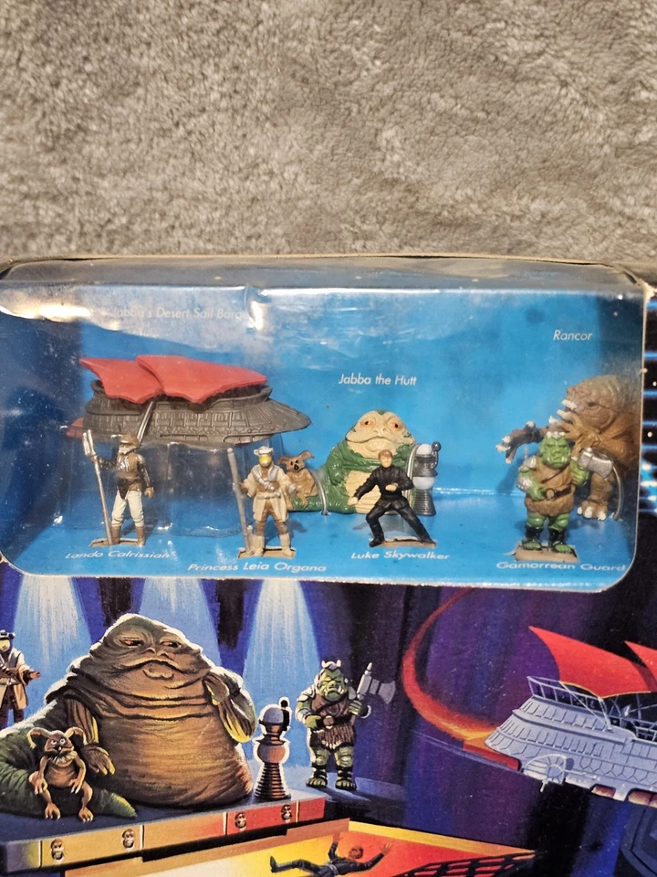 1994 Micro Machines Space Star Wars R2-D2/Jabba's Palace Transforming Action Set - Image 2 of 4