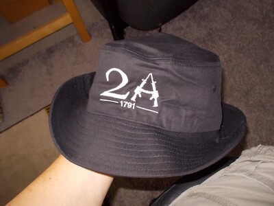 BUCKET HAT / COTTON WEAPON / BLAC