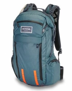 mens hydration pack