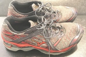 mizuno wave prophecy x10