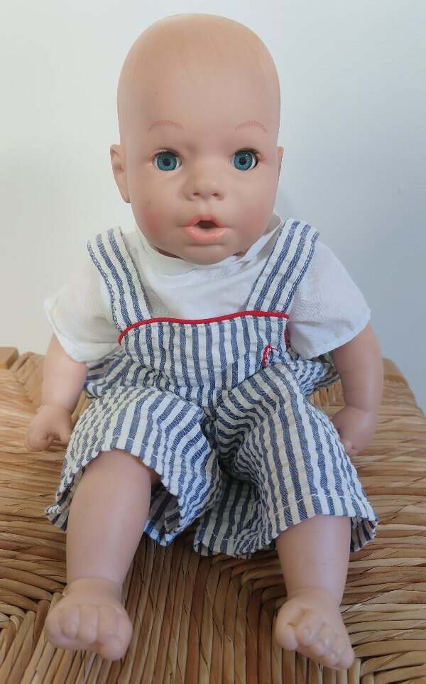 Madame Alexander Newborn Baby Doll Boy Or Girl 14" Vinyl & C