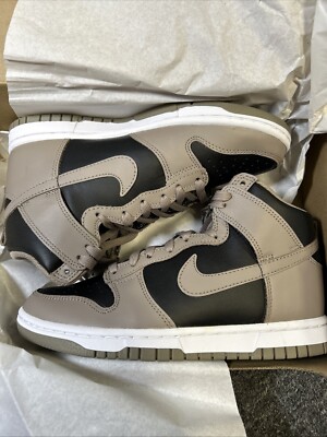 Womens Nike Dunk High - DD1869 002 - Black Moon Fossil black Size 6