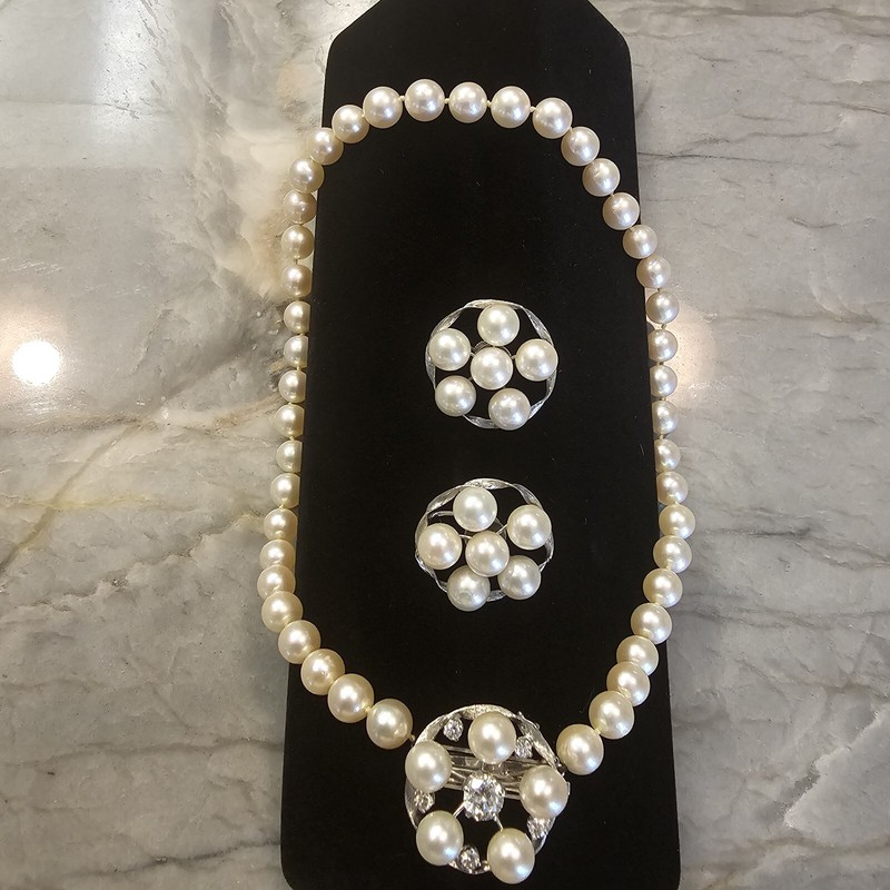 1 ct Natural Brilliant Cut Diamond Set In One Strand Pearl Necklace & Earrings 