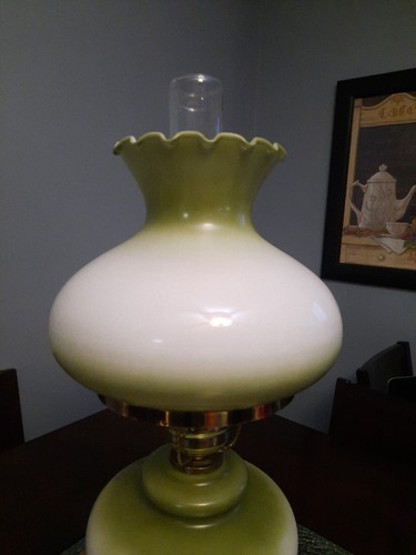 Vintage Gone With The Wind Hurricane Lamp Large Brass Footed Green Floral Light - Picture 7 of 12