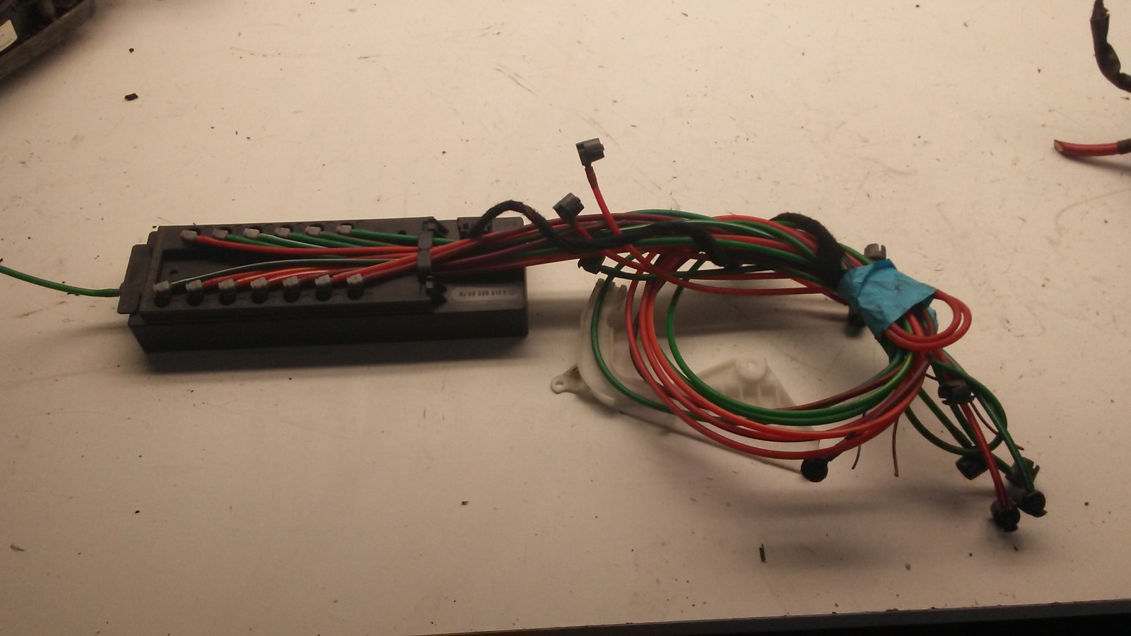 9802 MERCEDES E , CLK W208 W210 VACUUM PUMP VALVE BLOCK 2108000078 OEM ASM3 eBay