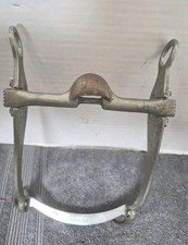 VTG SLIESTER-BIT HORSE BIT LOW PORT MEASURES 8 1/4" TALL X 6" WIDE MOUTH PC 5" W