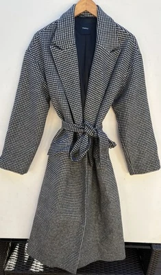 Theory Robe Coat Medium Gray Black Houndstooth Plaid Wool Blend Belted