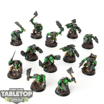 Orks - 12 Ork Boyz - bemalt