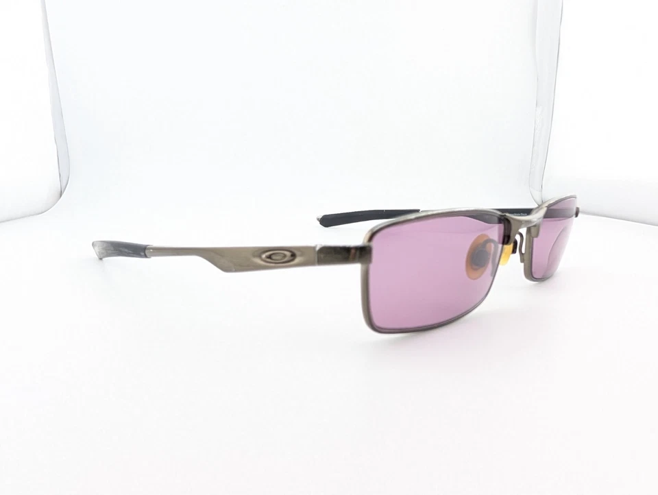 Solo monturas para gafas Oakley, zócalo 2.0, 51-18-133, cromo cepillado/negro mate Foto 3 de 4