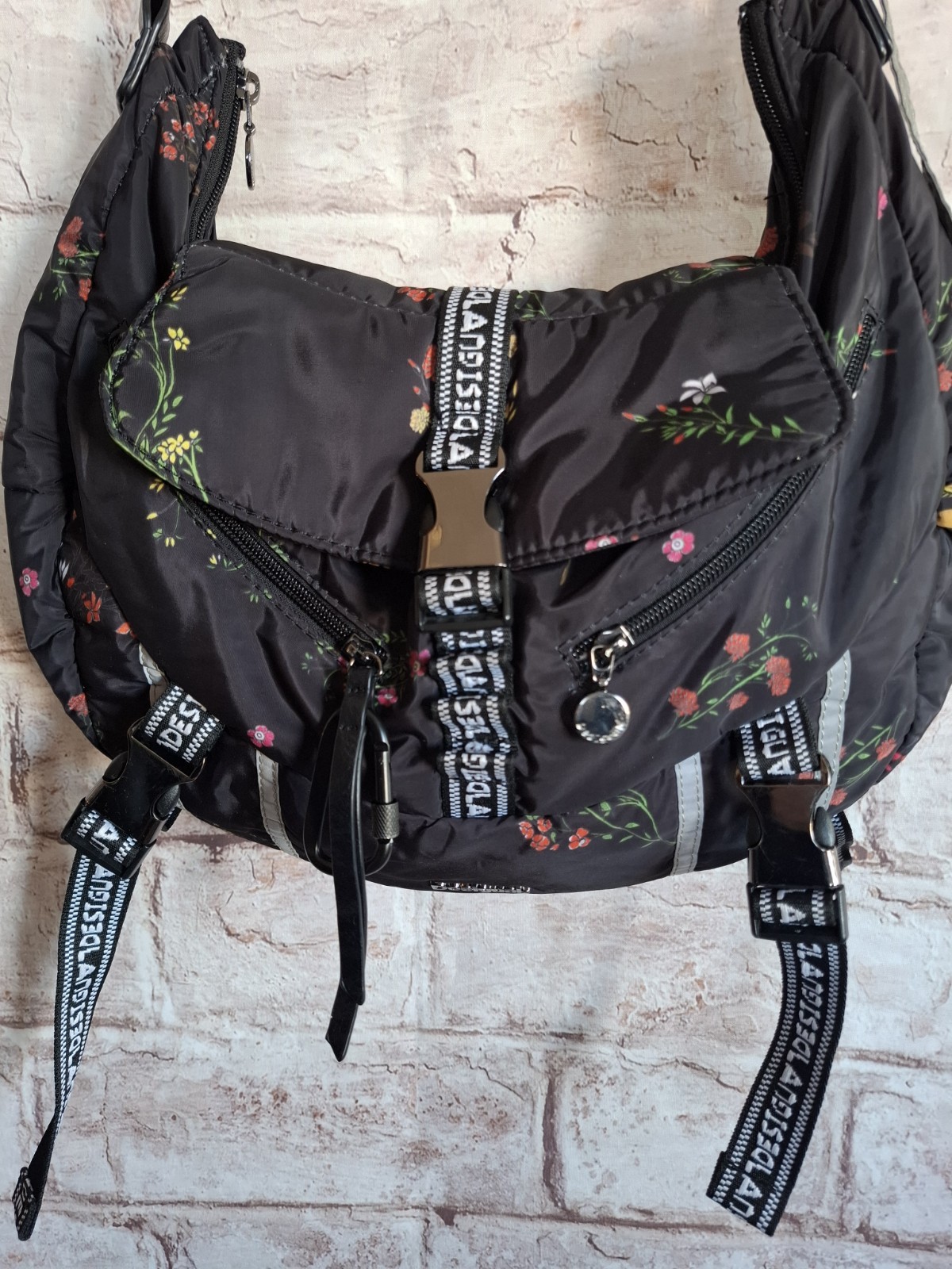 Borsa da donna Desigual floreale snap hook bag nera fiori
