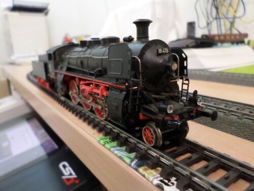 Marklin 3091 HO Steam Locomotive with Tender, 3 Rail, Digital Conversion - Picture 6 of 13