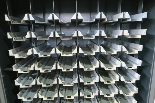 Metallschrank Fächerschrank Stahlschrank Lagerschrank Werkzeugschrank 36345 - Bild 11 von 11