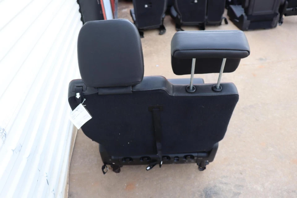 Dodge Grand Caravan 2018-2019 tercera fila asiento trasero izquierdo del lado del conductor cuero OEM Foto 4 de 4