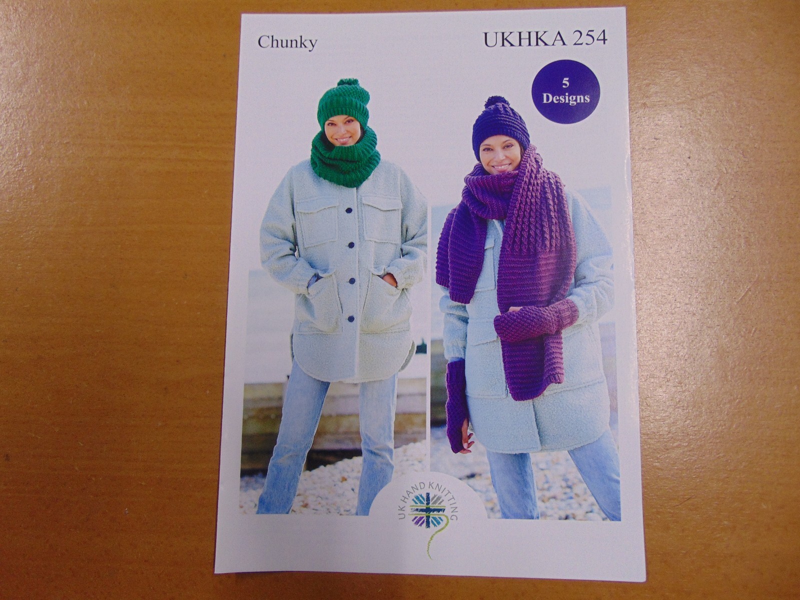 UKHKA Chunky Knitting Pattern 254 5 Designs Scarf, Snood, Hats & Wrist Warmers