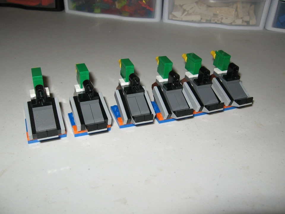 LEGO DUCK'S LOT OF 6 CHRISTMAS TREE ORNAMENT'S NEW !! - Image 2 of 4