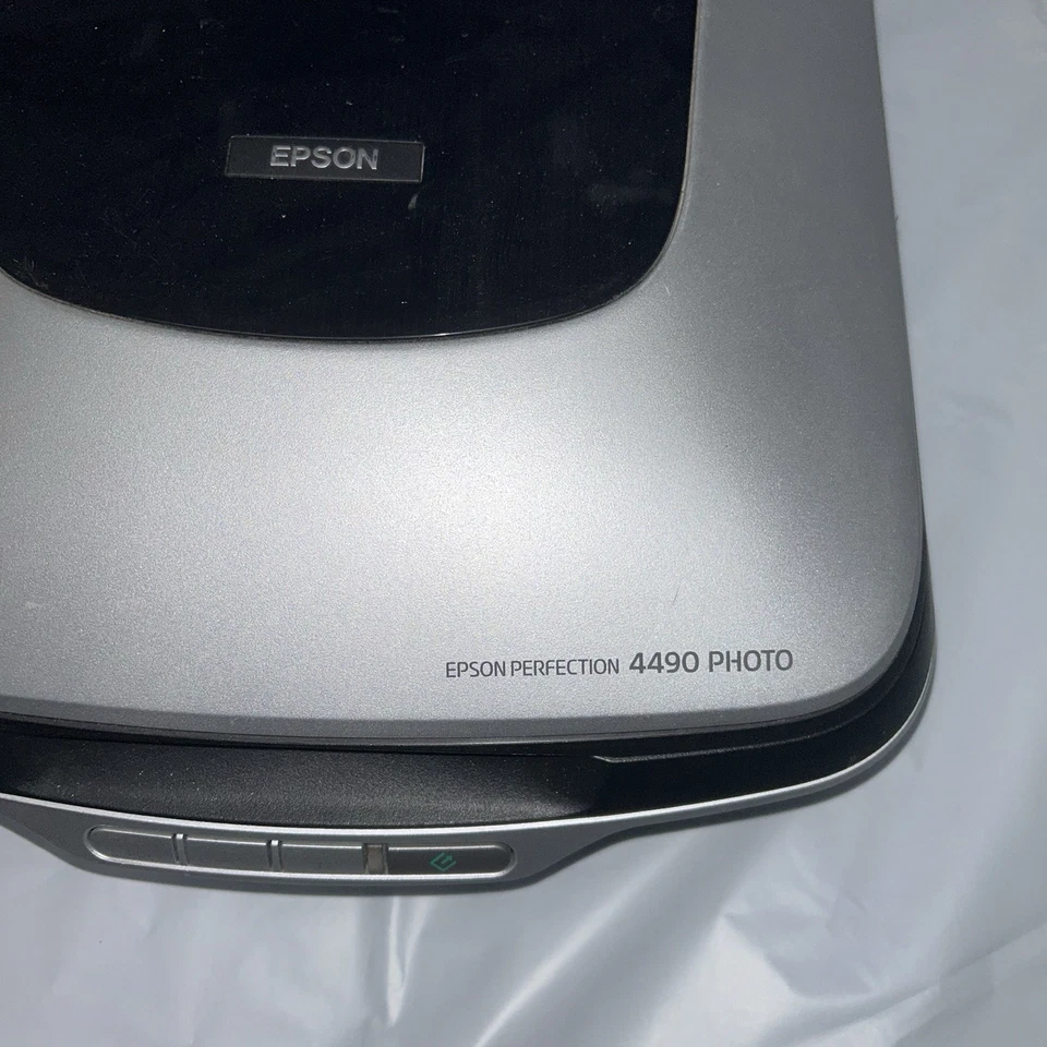 Epson Perfection 4490 Photo Flatbed Scanner - Model J192A UNIT ONLY NO CABLES - Image 2 of 4