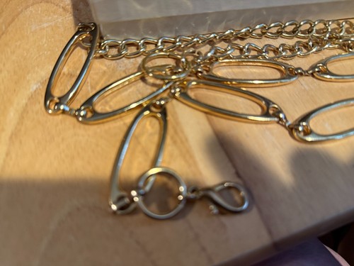 Vintage Gold Tone belt SHAPED SAFETY PIN 40"L( 26" PIN PART)REST CHAIN GOOD CLOS - Picture 3 of 3