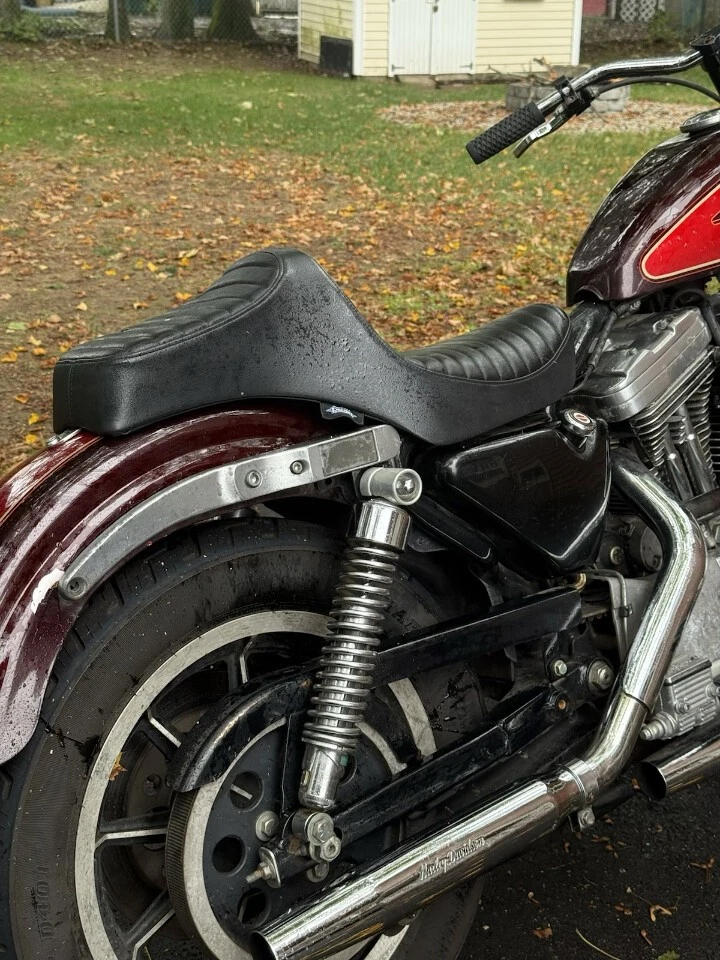 Drag Specialties Black Predator Classic Stitch Seat 1982-2003 Harley Sportster - Image 4 of 4