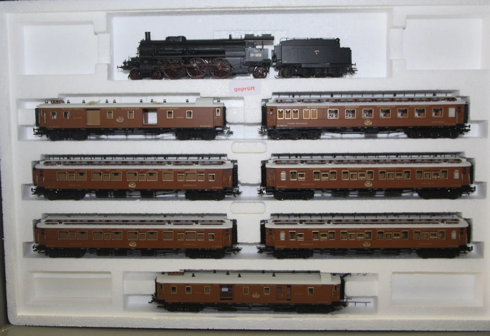 Märklin H0 26922 - Zugpackung des Orient-Express "CIWL" mfx /Sound Rauch OVP - Bild 3 von 4