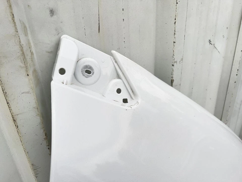2016-2019 SMART FORTWO RIGHT FENDER 白色 PC:EAZ 62K 61124 — 第 4/4 张图片