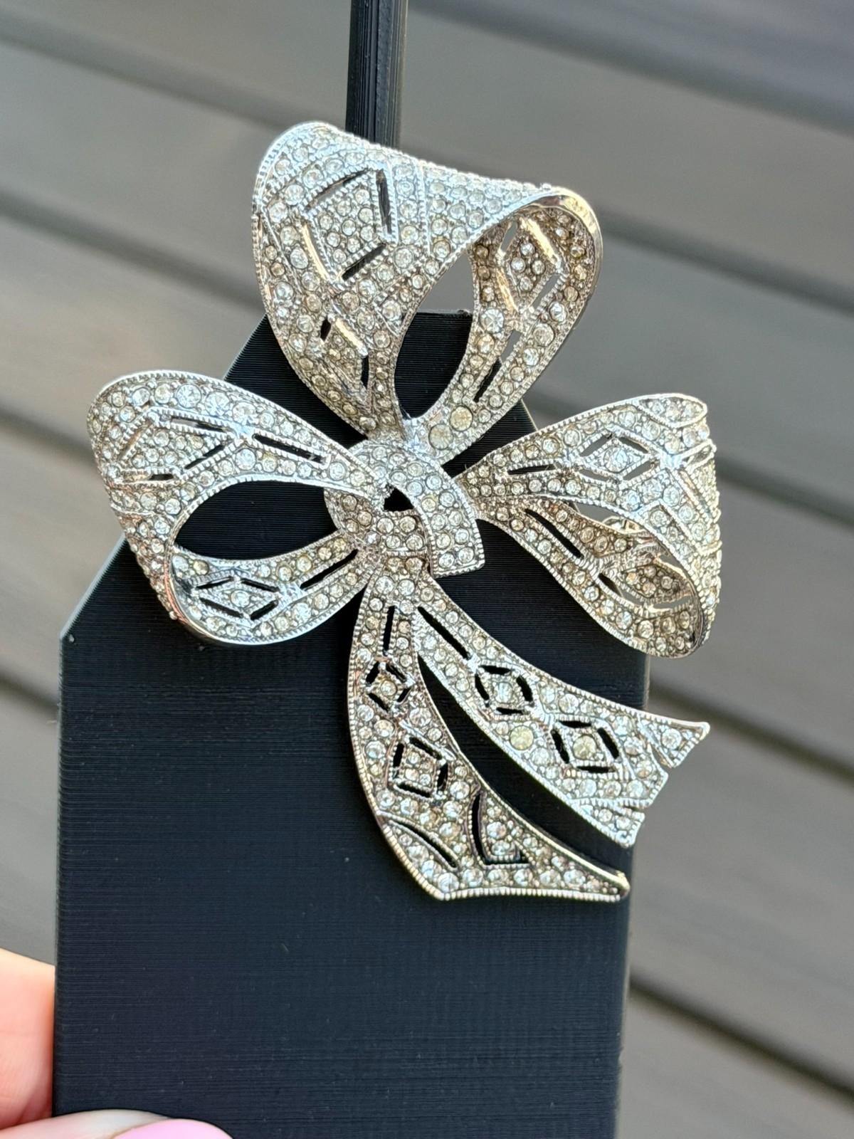 Vintage KJL Kenneth Jay Lane Rhinestone Pave Bow … - image 1