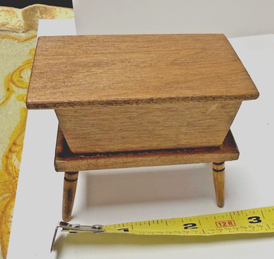 VINTAGE ARTISAN WOODEN MINIATURE DOLL HOUSE CARL SACHS COLONIAL DOUGH BOX 